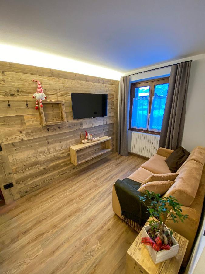 ボルミオCasa Ceciliaアパートメント エクステリア 写真